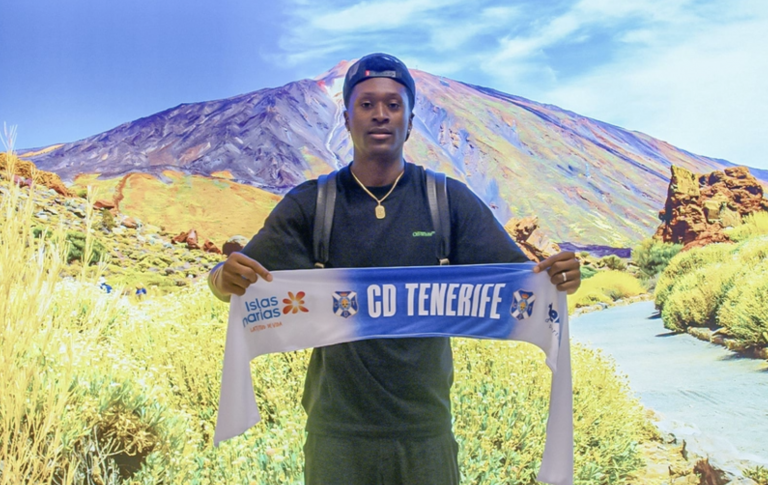 Marlos Moreno fue presentado en CD Tenerife de España